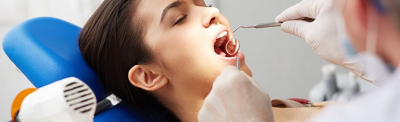 Best Dentist in Delhi - Best Dentist in South Delhi - Dr. Pooja Jain